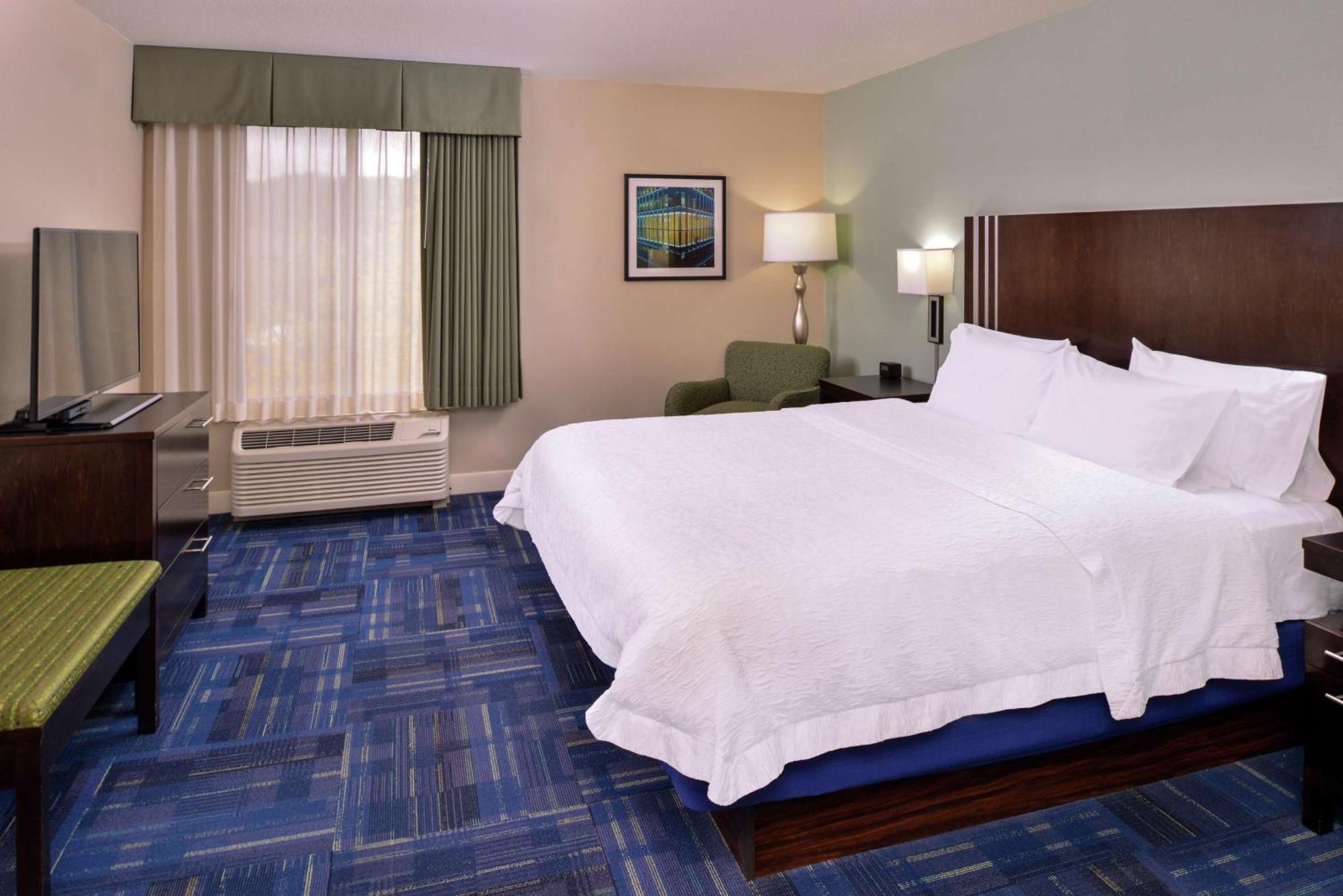 Hotel Hampton 3*