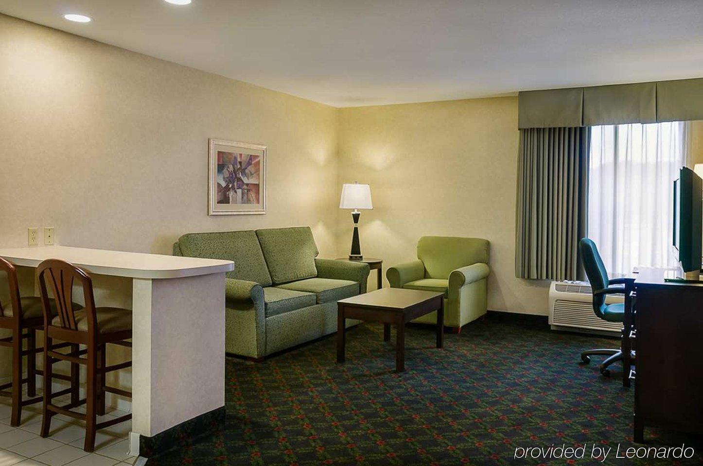 Hampton Hotel 3*